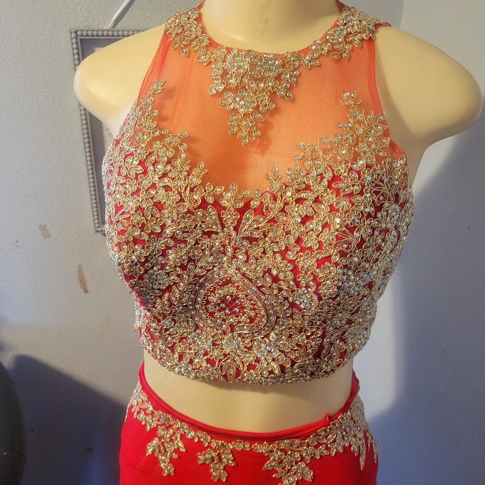 PARTY DRESS RUBY RED AND  GOLD.S. - Picture 3 of 12